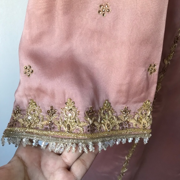 Handworked desi clothes - Picture 3 of 7